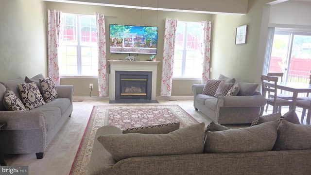 5455 QUAINT DR, Woodbridge, VA 22193