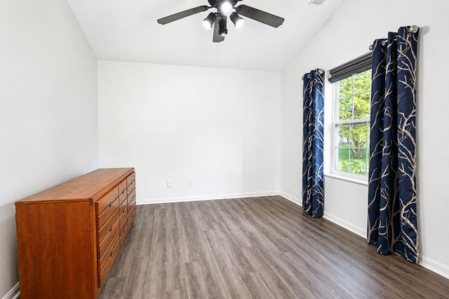 3219 Milestone Creek Court, Valparaiso, IN 46385