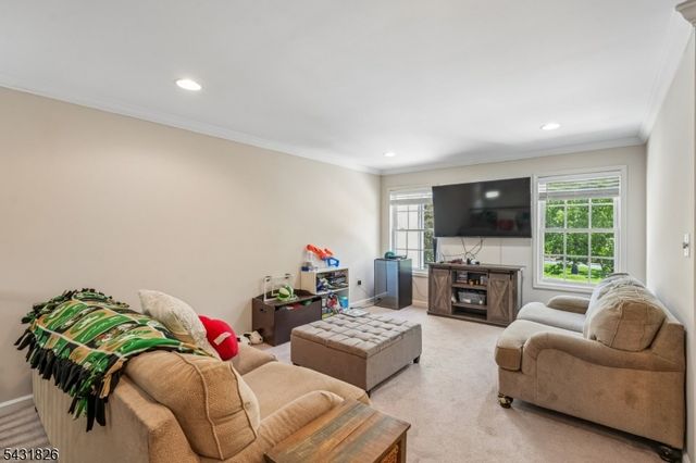 3 Peach Tree, North Haledon Boro, NJ 07508