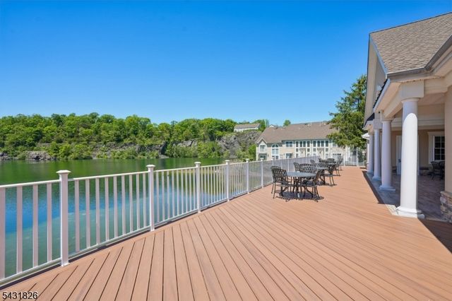 3 Peach Tree, North Haledon Boro, NJ 07508