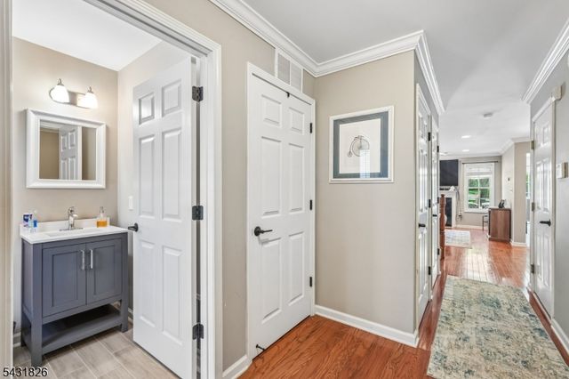 3 Peach Tree, North Haledon Boro, NJ 07508