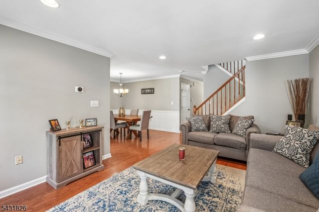 3 Peach Tree, North Haledon Boro, NJ 07508