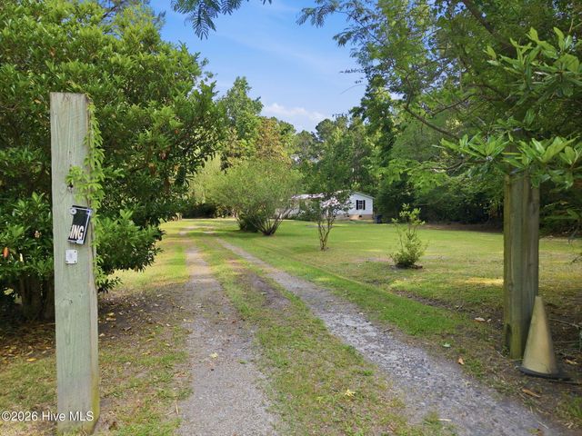 481 Harrell Road, Burgaw, NC 28425