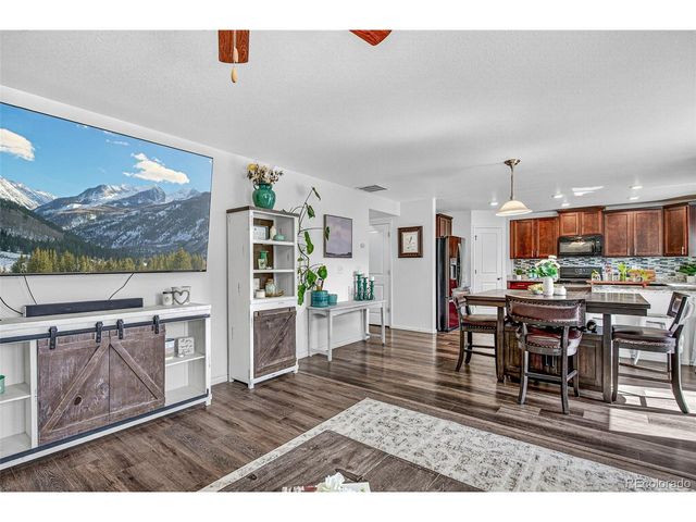 47322 Iris Ave, Bennett, CO 80102