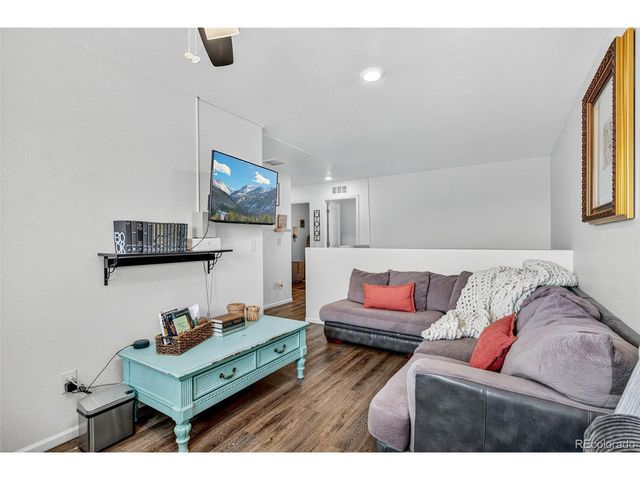 47322 Iris Ave, Bennett, CO 80102