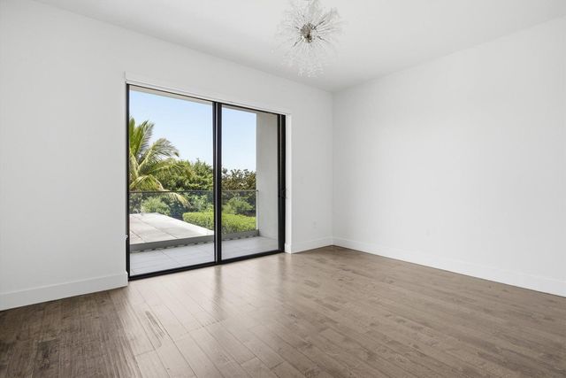 16570 Sunset Way, Weston, FL 33326