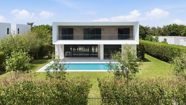 16570 Sunset Way, Weston, FL 33326