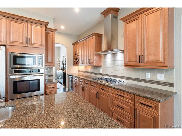 1131 S Balsam Ct, Lakewood, CO 80232