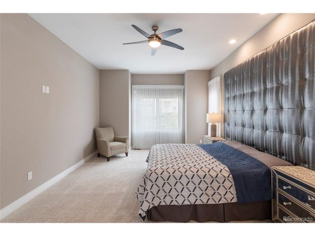 1131 S Balsam Ct, Lakewood, CO 80232