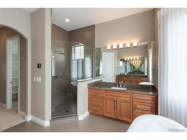 1131 S Balsam Ct, Lakewood, CO 80232