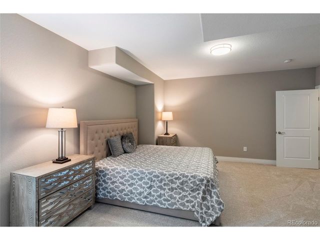 1131 S Balsam Ct, Lakewood, CO 80232