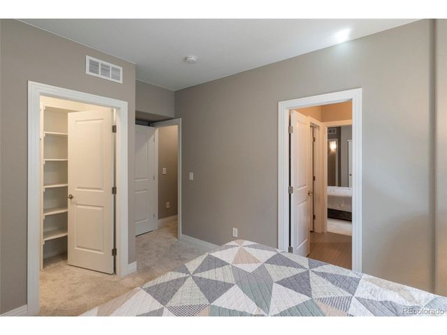 1131 S Balsam Ct, Lakewood, CO 80232