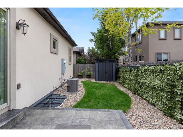 1131 S Balsam Ct, Lakewood, CO 80232