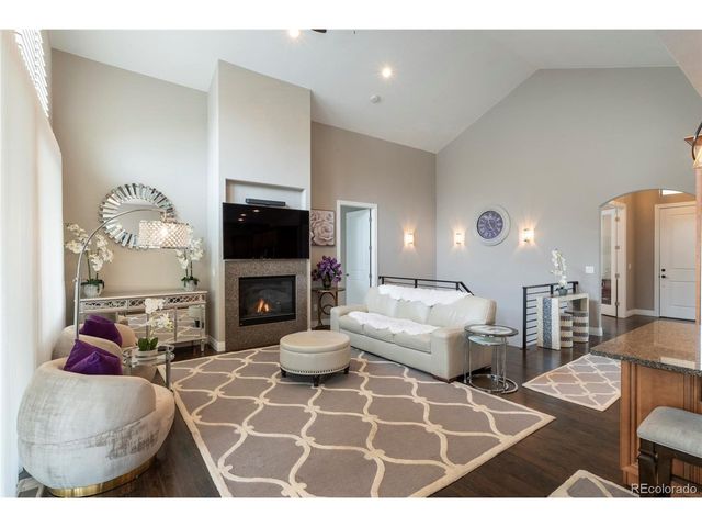 1131 S Balsam Ct, Lakewood, CO 80232