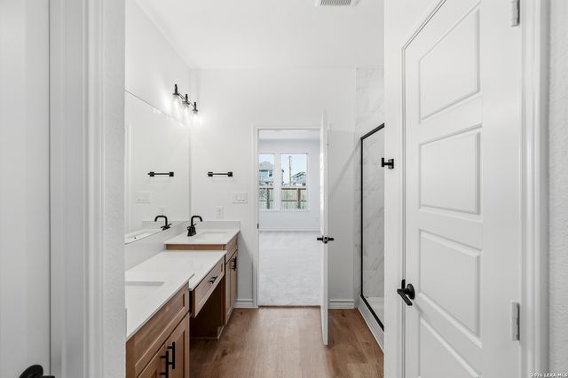 434 Nightingale Ave, Marion, TX 78124