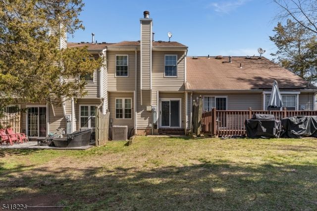 12 Mariano Court, Franklin Twp., NJ 08873