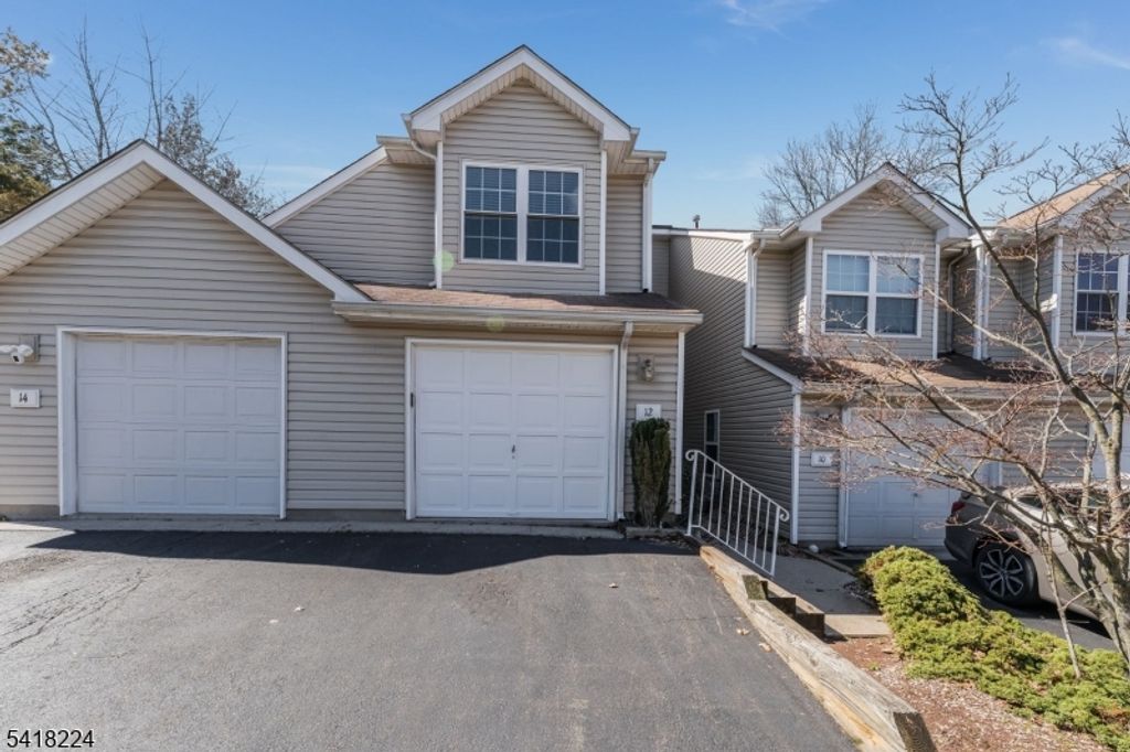 12 Mariano Court, Franklin Twp., NJ 08873