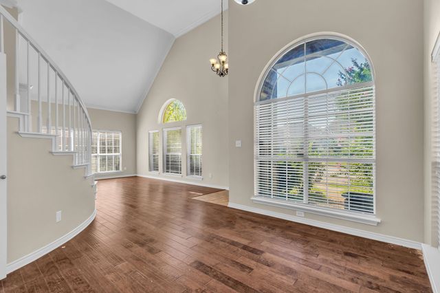 8613 Mill Creek Road, Irving, TX 75063
