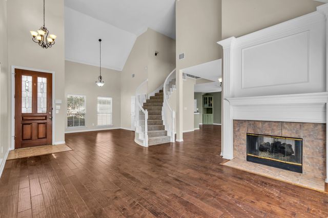 8613 Mill Creek Road, Irving, TX 75063