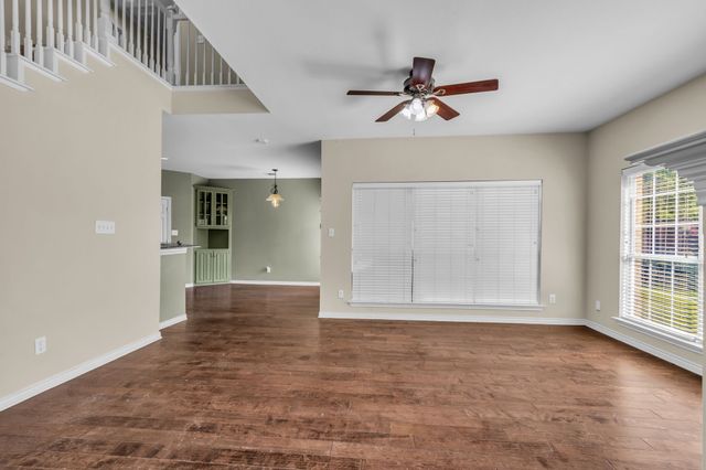 8613 Mill Creek Road, Irving, TX 75063