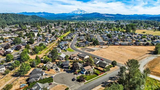 505 Alexander Court NW, Orting, WA 98360
