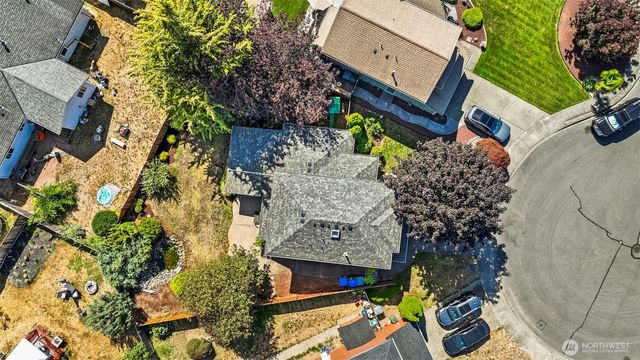 505 Alexander Court NW, Orting, WA 98360