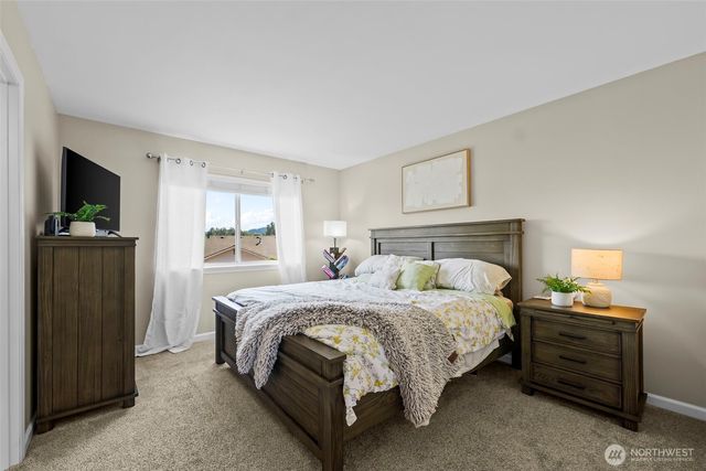 505 Alexander Court NW, Orting, WA 98360