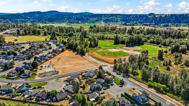 505 Alexander Court NW, Orting, WA 98360