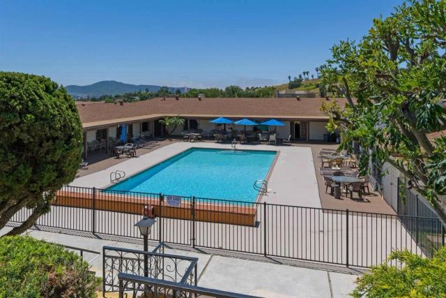 909 RICHLAND RD 4, San Marcos, CA 92069