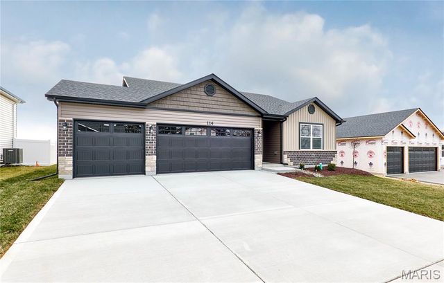 120 Peruque Creek Manor, Wright City, MO 63390