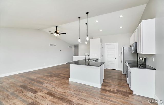 120 Peruque Creek Manor, Wright City, MO 63390