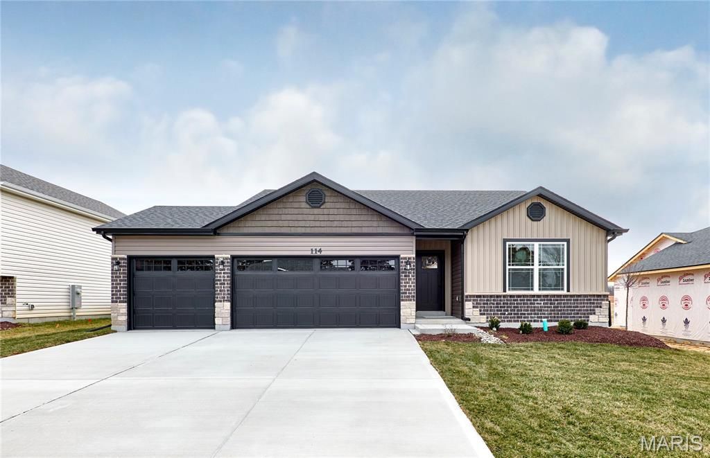 120 Peruque Creek Manor, Wright City, MO 63390