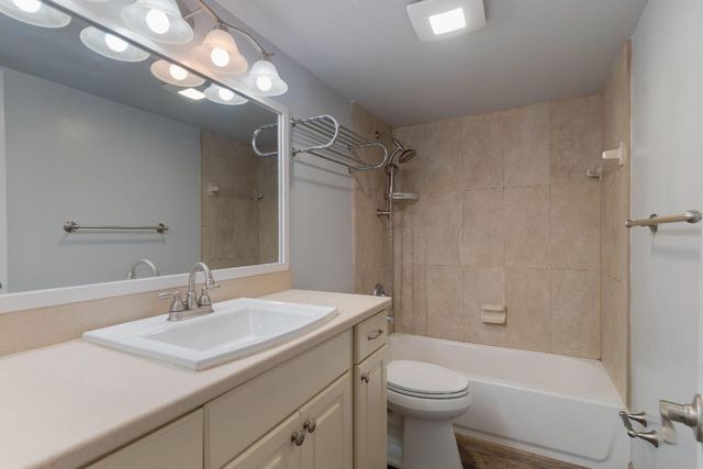 890 N Federal Highway 103, Lantana, FL 33462