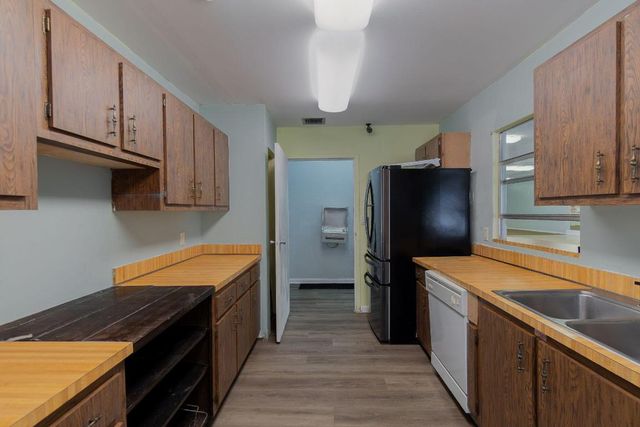 890 N Federal Highway 103, Lantana, FL 33462