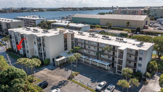 890 N Federal Highway 103, Lantana, FL 33462