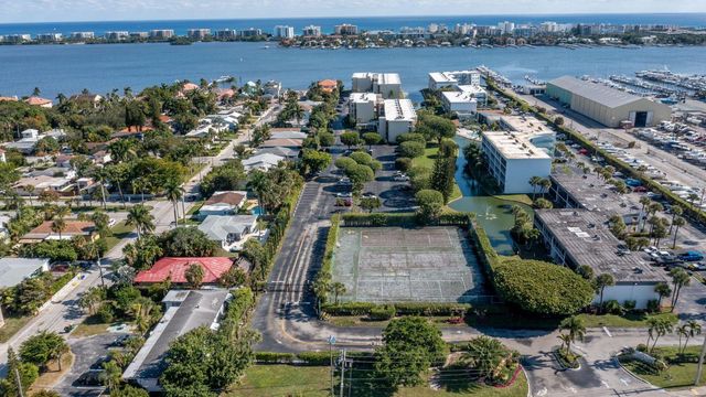 890 N Federal Highway 103, Lantana, FL 33462