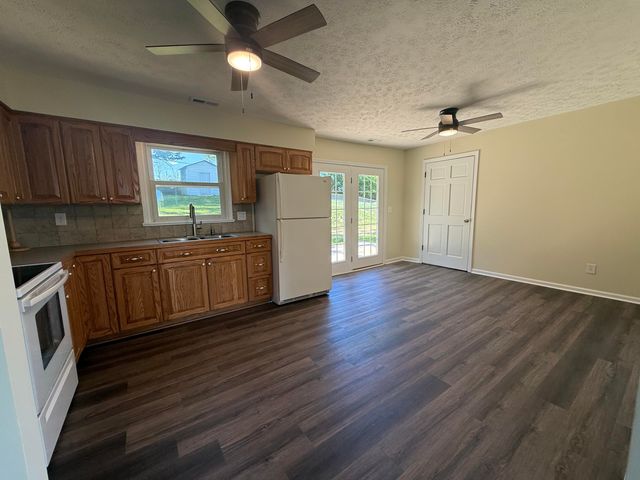 3398 Mackville Road, Harrodsburg, KY 40330