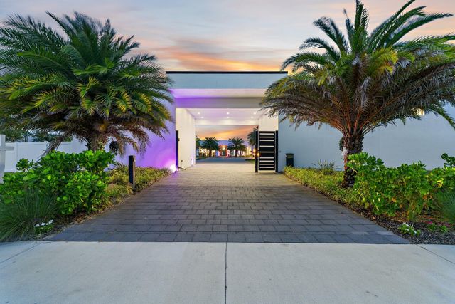 9741 SE Gomez Avenue, Hobe Sound, FL 33455