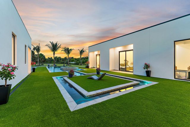 9741 SE Gomez Avenue, Hobe Sound, FL 33455