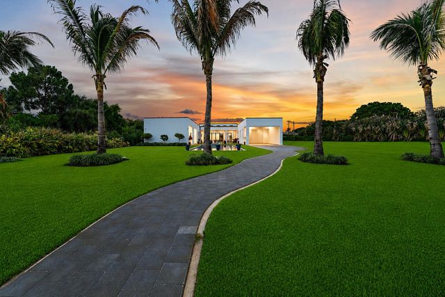 9741 SE Gomez Avenue, Hobe Sound, FL 33455