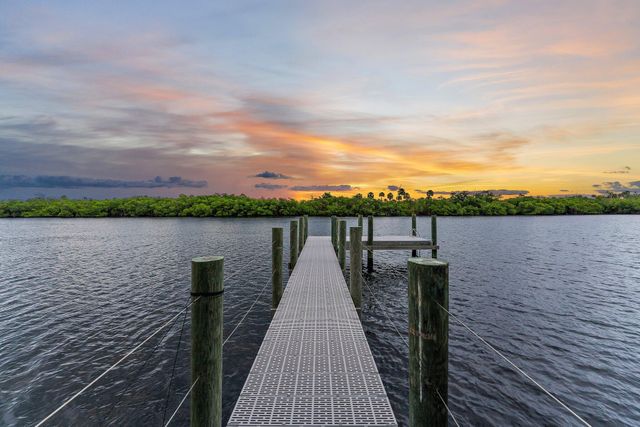 9741 SE Gomez Avenue, Hobe Sound, FL 33455