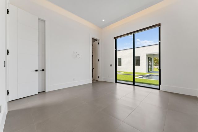 9741 SE Gomez Avenue, Hobe Sound, FL 33455