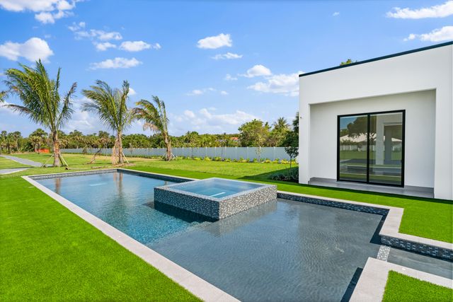 9741 SE Gomez Avenue, Hobe Sound, FL 33455