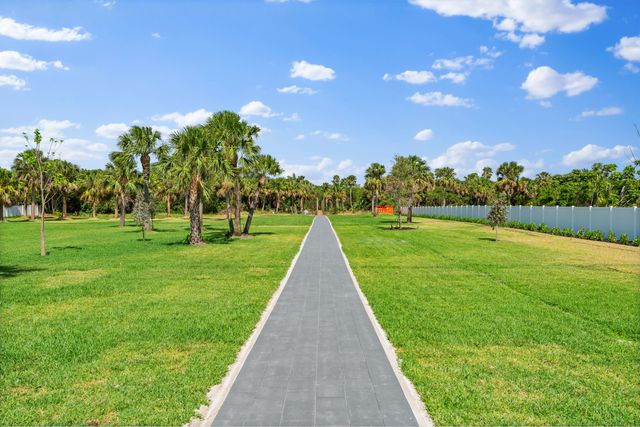 9741 SE Gomez Avenue, Hobe Sound, FL 33455