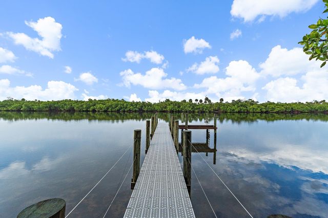 9741 SE Gomez Avenue, Hobe Sound, FL 33455