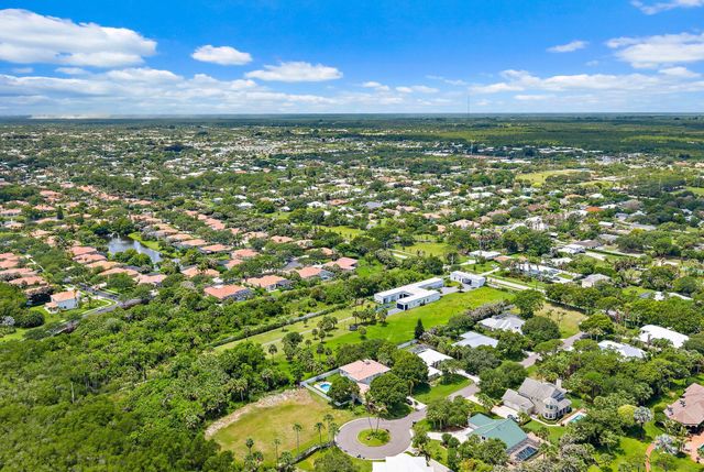 9741 SE Gomez Avenue, Hobe Sound, FL 33455