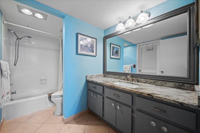 1200 MARINE Way 304, North Palm Beach, FL 33408