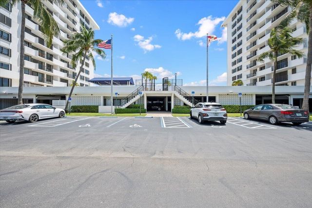 1200 MARINE Way 304, North Palm Beach, FL 33408