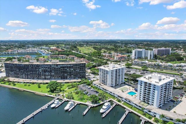 1200 MARINE Way 304, North Palm Beach, FL 33408