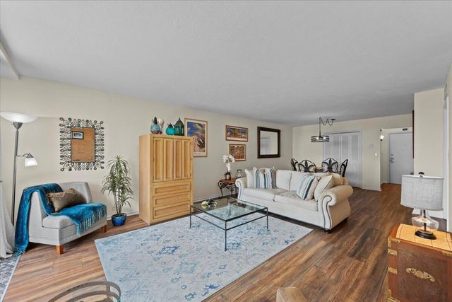 1200 MARINE Way 304, North Palm Beach, FL 33408